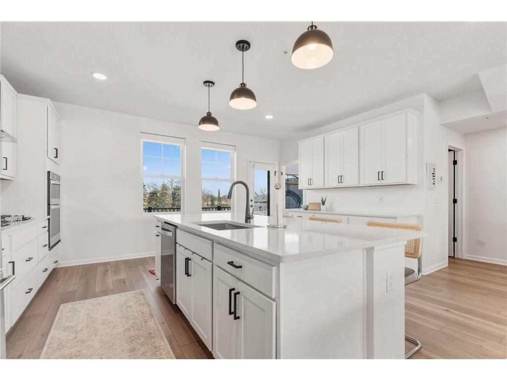 879 Woodlawn Avenue #B Saint Paul MN 55116 - Mississippi 7014620 image8