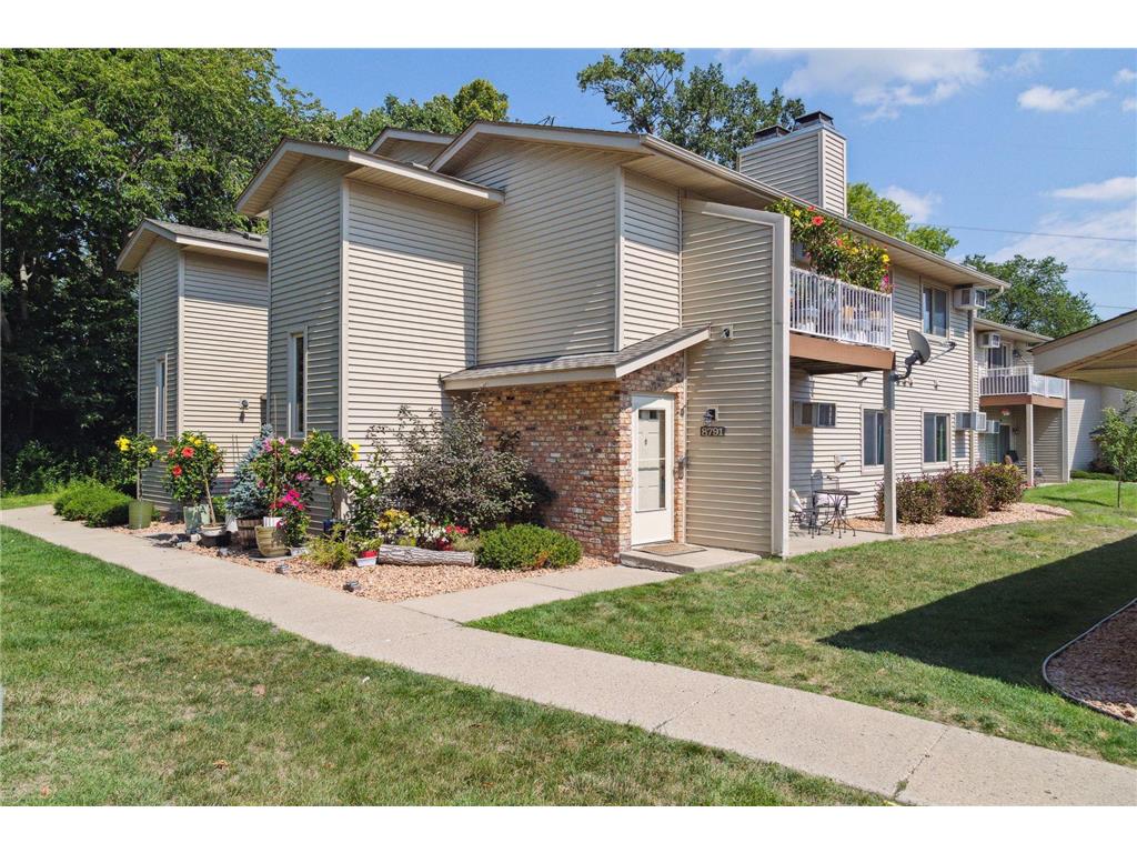 8791 Jasmine Lane Eden Prairie MN 55344 6407158 image1