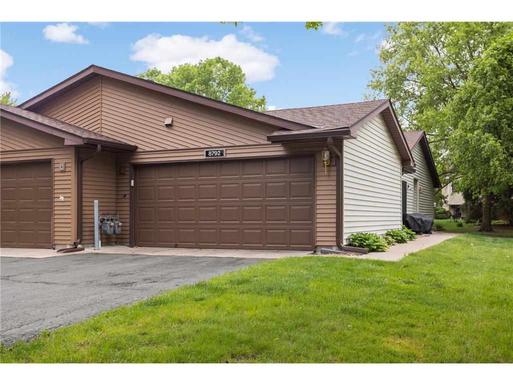 8792 134th Street W Apple Valley MN 55124 7065425 image1
