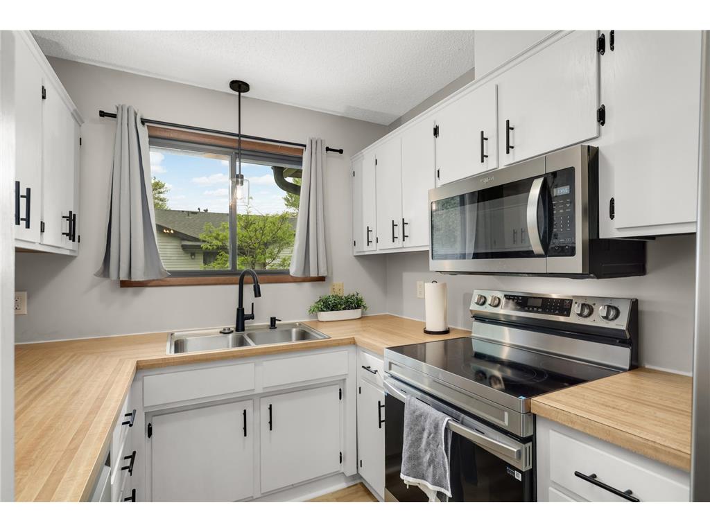 8792 134th Street W Apple Valley MN 55124 7065425 image16