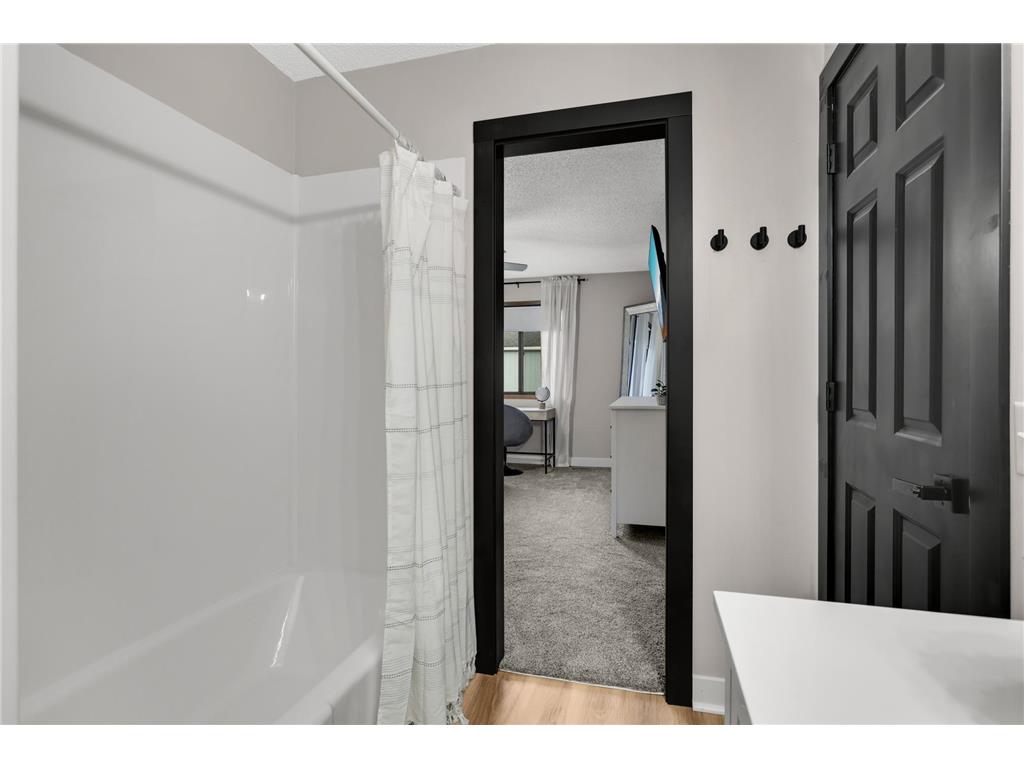 8792 134th Street W Apple Valley MN 55124 7065425 image24