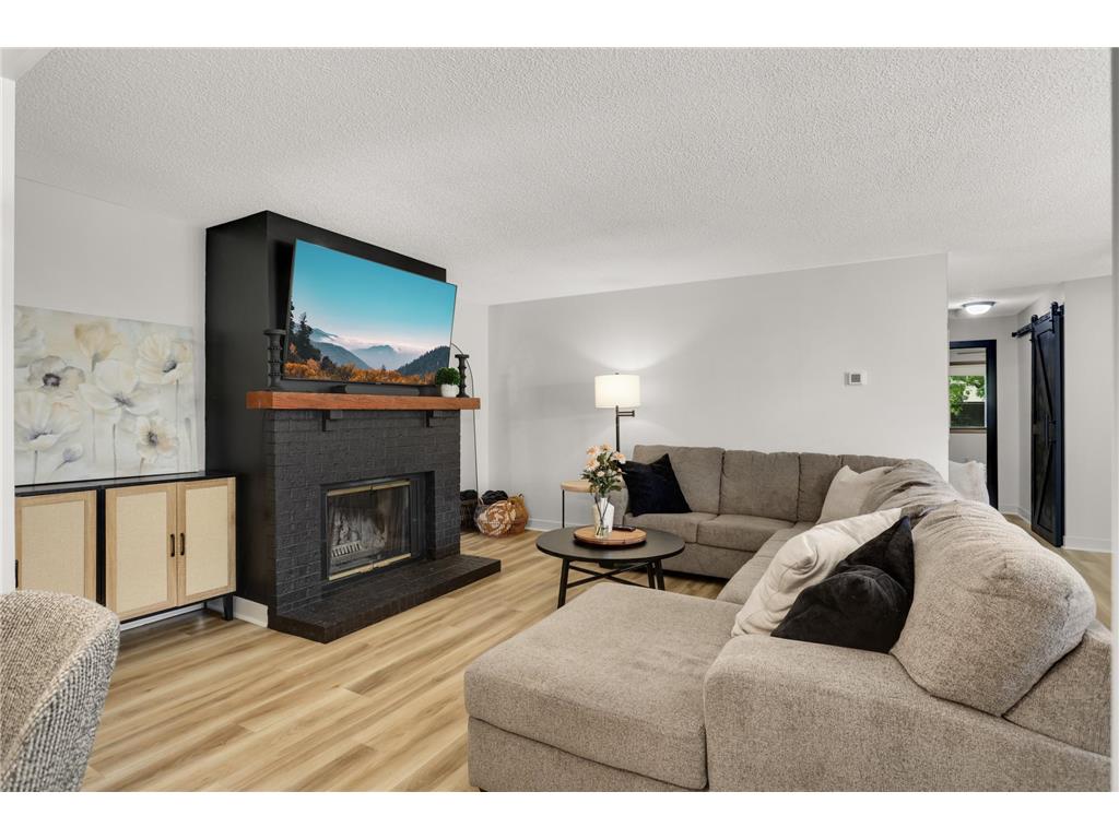 8792 134th Street W Apple Valley MN 55124 7065425 image8