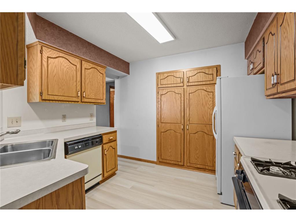 8792 Norway Street NW Coon Rapids MN 55433 7090000 image13