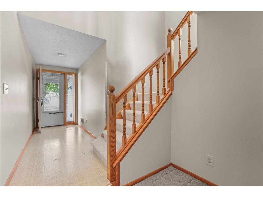 8792 Norway Street NW Coon Rapids MN 55433 7090000 image4