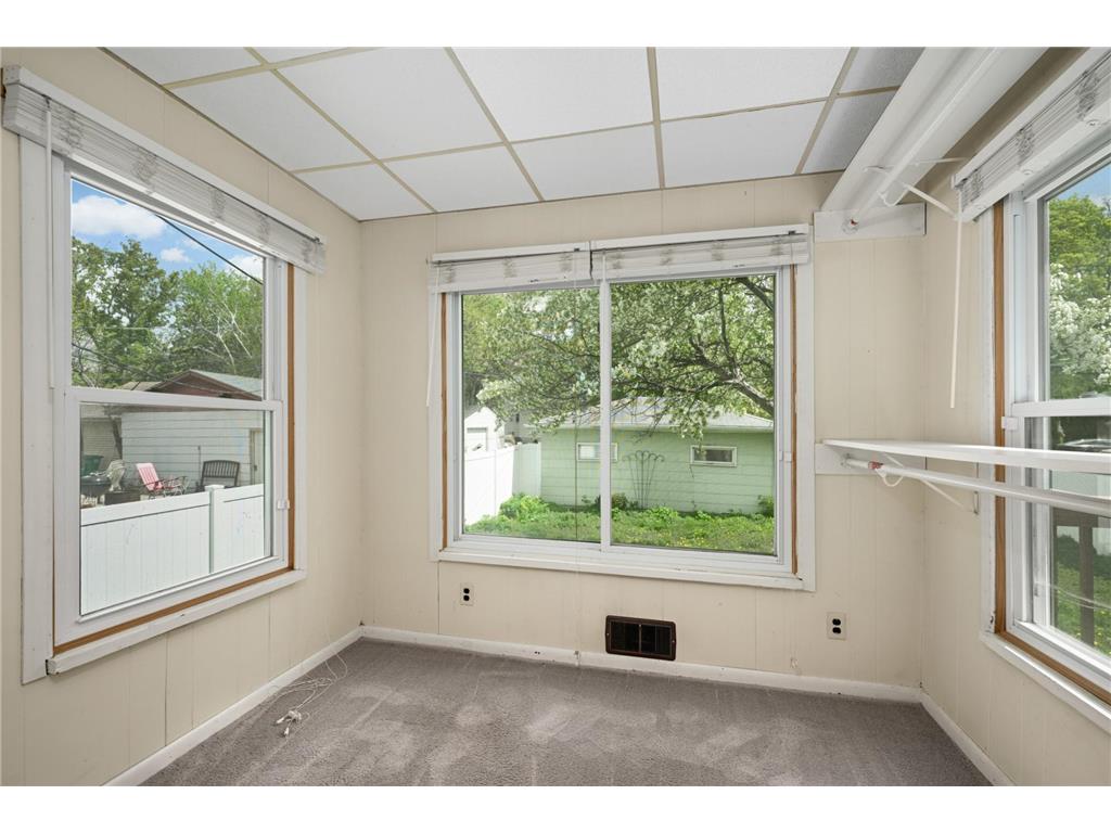 880 21st Avenue SE Minneapolis MN 55414 7069633 image16