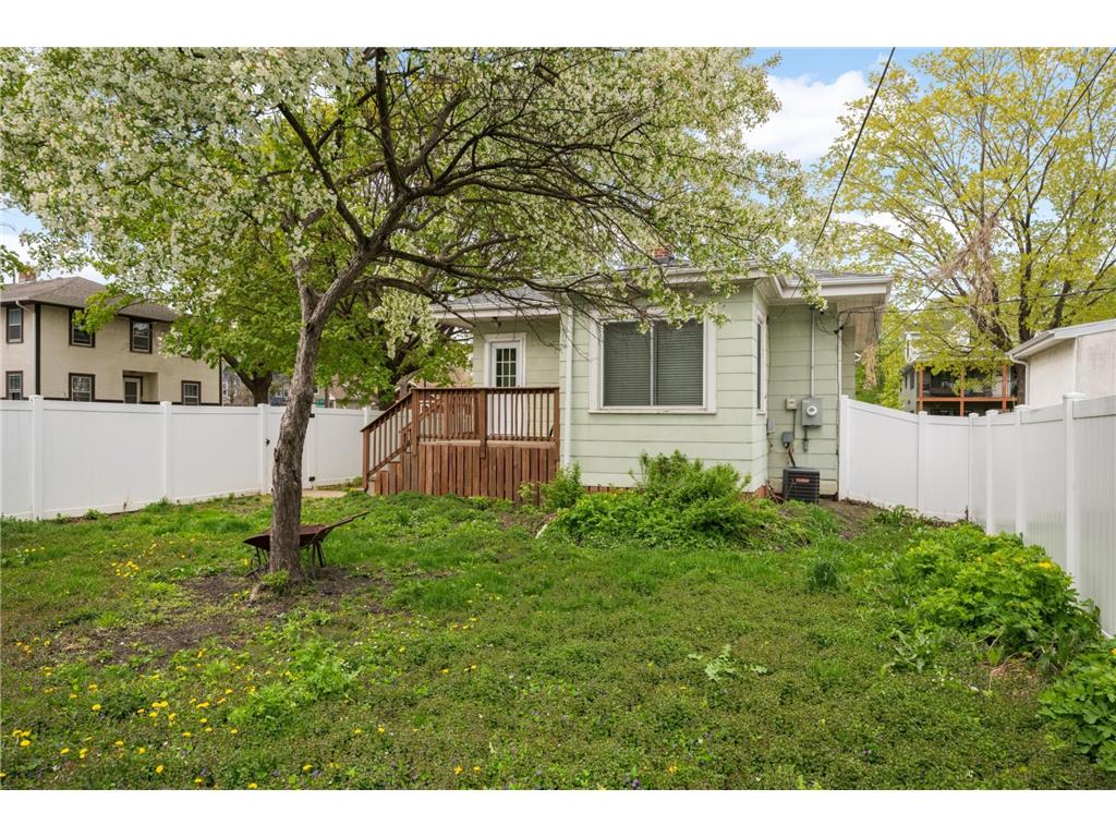 880 21st Avenue SE Minneapolis MN 55414 7069633 image26