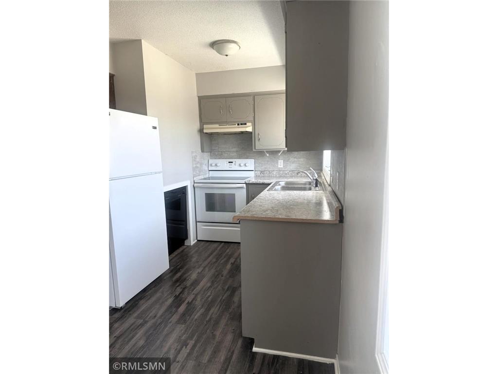 880 E 6th Street #2 New Richmond WI 54017 7061905 image8