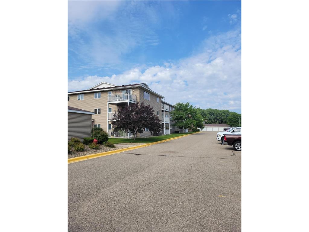 880 Lyn Way #304 Hastings MN 55033 6403434 image1