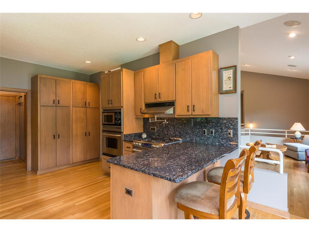 880 Vineland Court Chanhassen MN 55317 7024093 image3