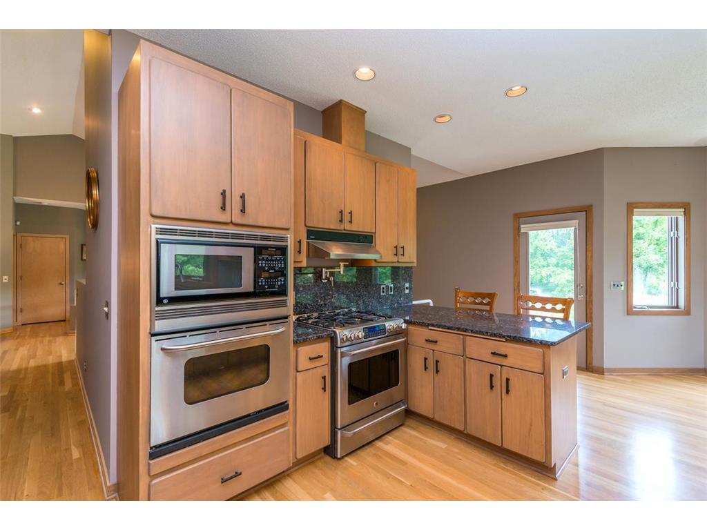 880 Vineland Court Chanhassen MN 55317 7024093 image4
