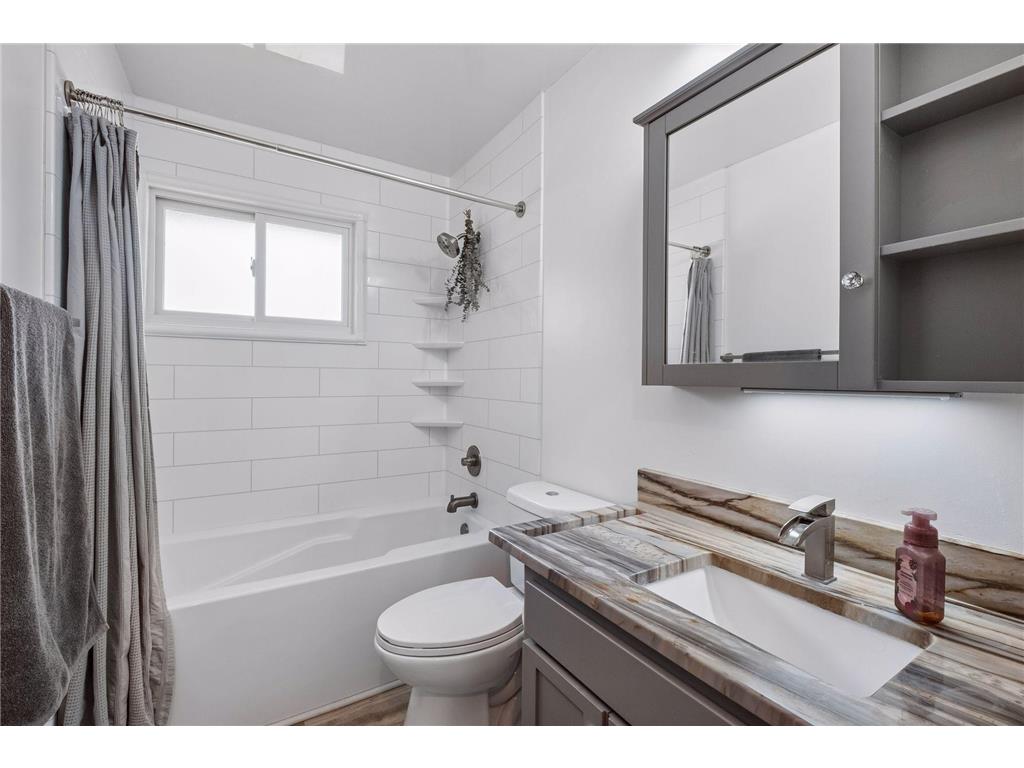880 Whitney Drive Apple Valley MN 55124 7058598 image19