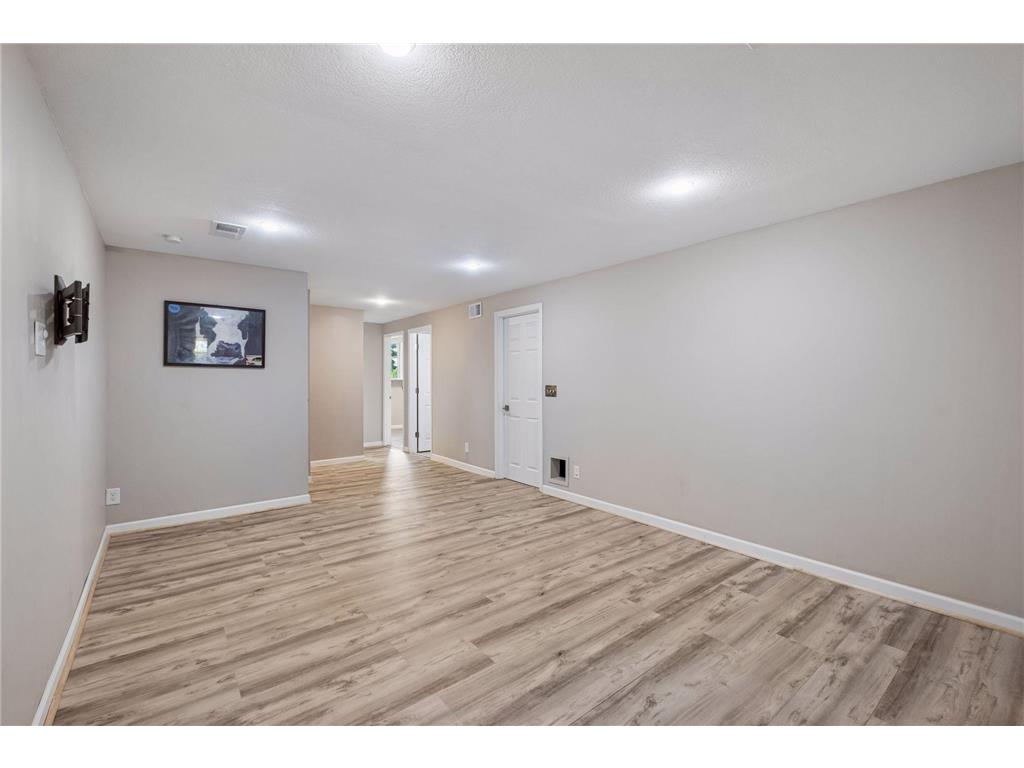 880 Whitney Drive Apple Valley MN 55124 7058598 image24