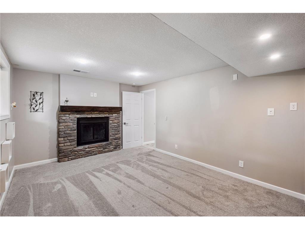 880 Whitney Drive Apple Valley MN 55124 7058598 image28