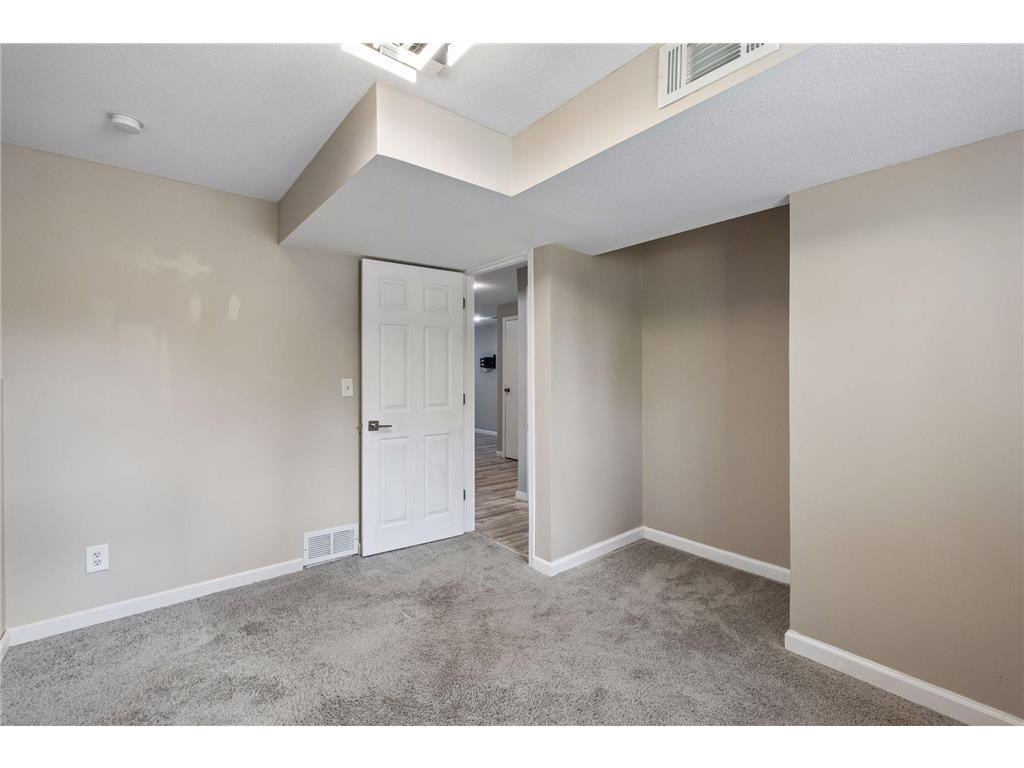 880 Whitney Drive Apple Valley MN 55124 7058598 image36