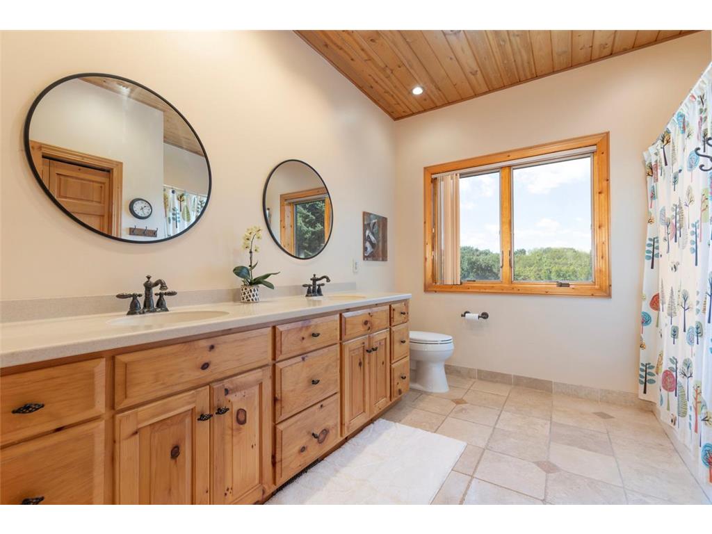 8800 Sunset Trail Chanhassen MN 55317 6602615 image25