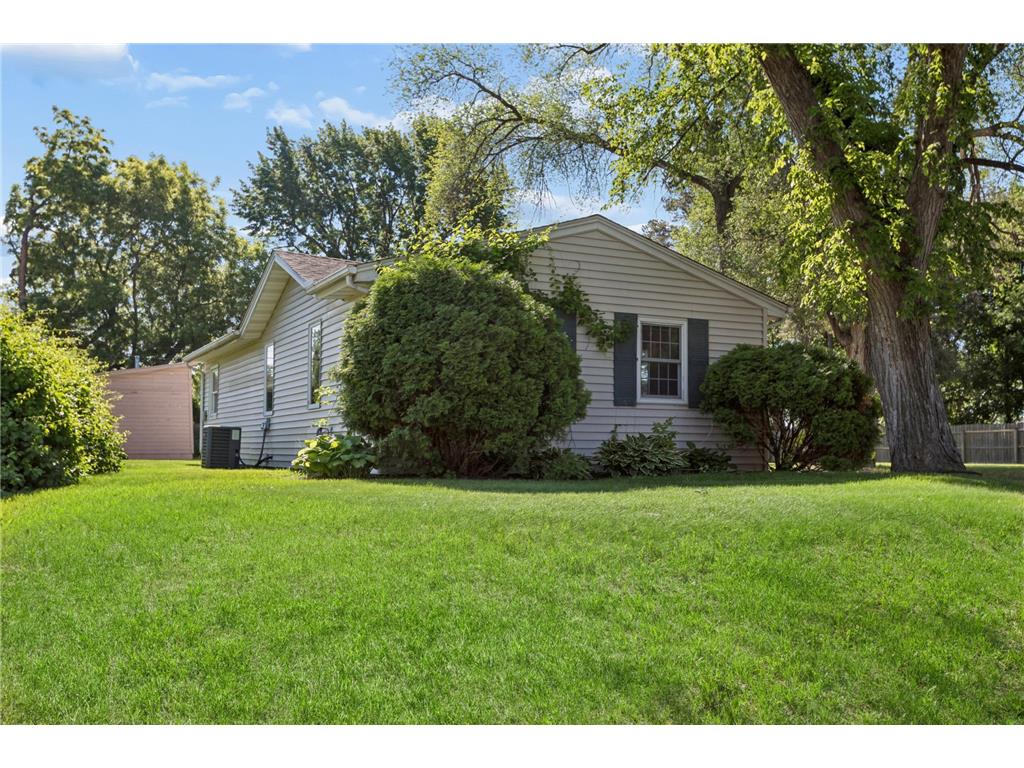 8801 2nd Avenue S Bloomington MN 55420 7020769 image2