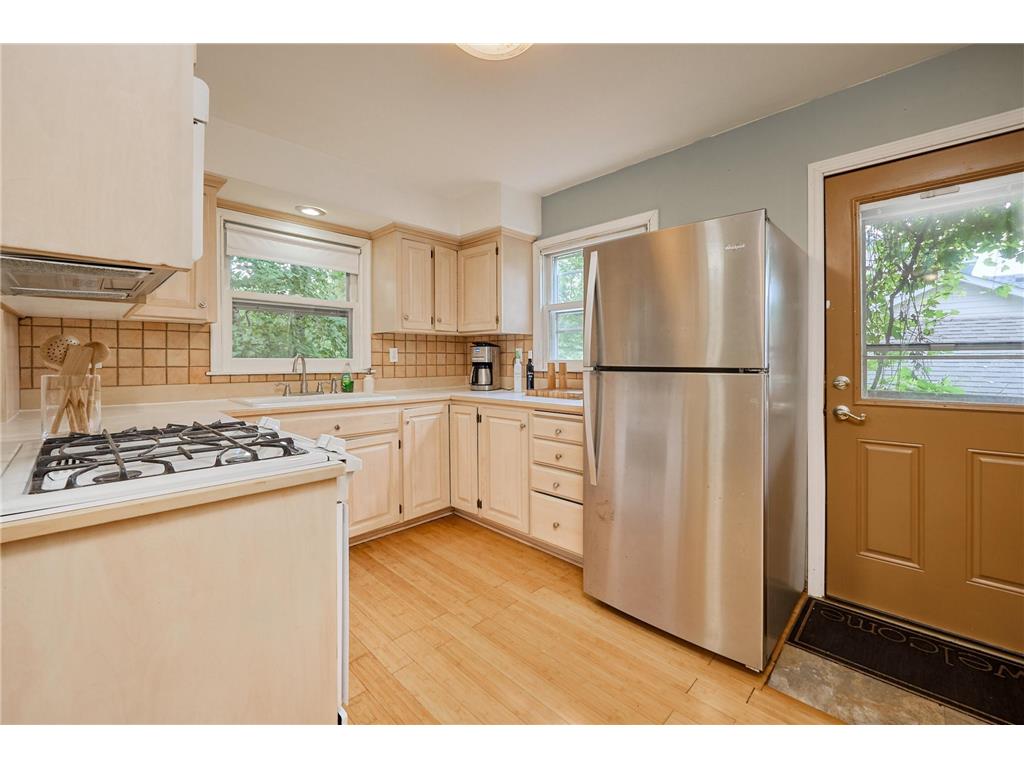 8801 Lakeview Road Bloomington MN 55438 7060849 image12