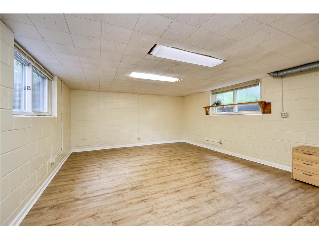 8801 Lakeview Road Bloomington MN 55438 7060849 image27