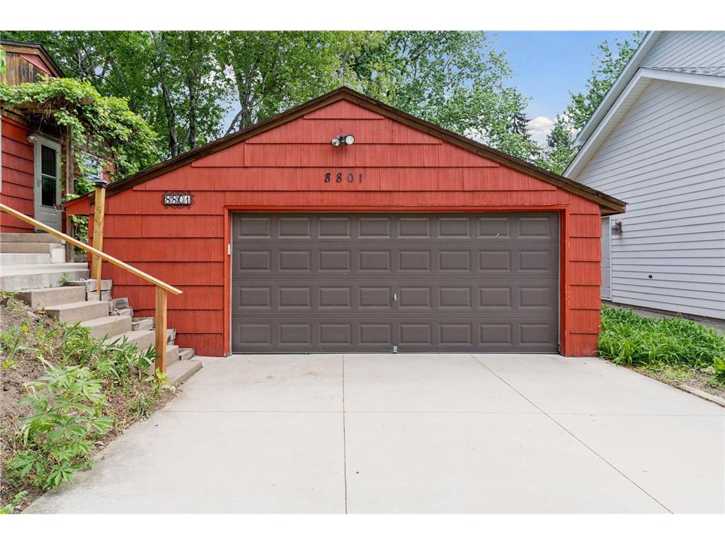 8801 Lakeview Road Bloomington MN 55438 7060849 image34