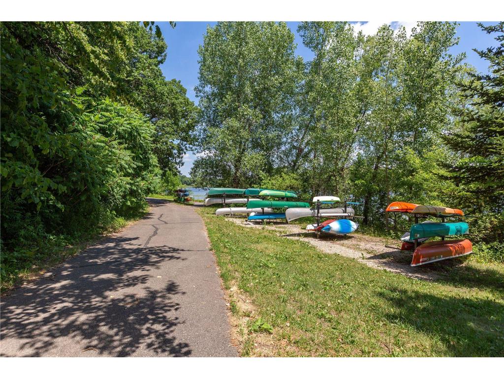 8801 Lakeview Road Bloomington MN 55438 7060849 image38