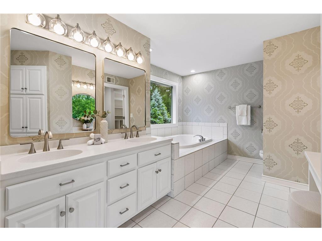 8803 Cove Pointe Road Eden Prairie MN 55347 - Red Rock 7048609 image36