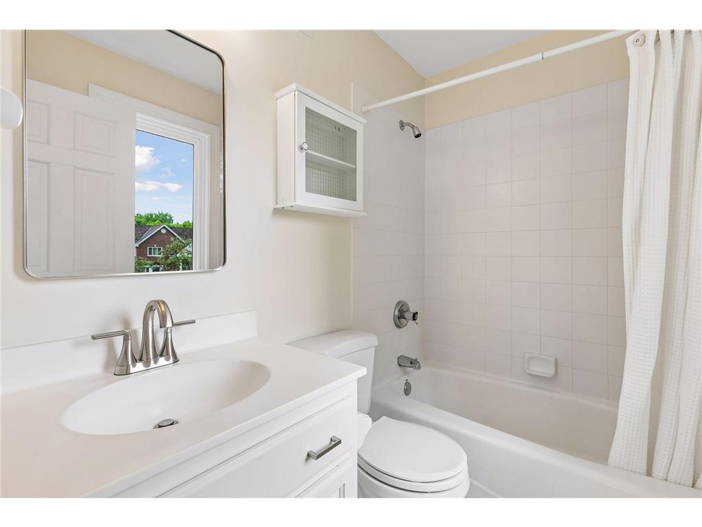 8803 Cove Pointe Road Eden Prairie MN 55347 - Red Rock 7048609 image47