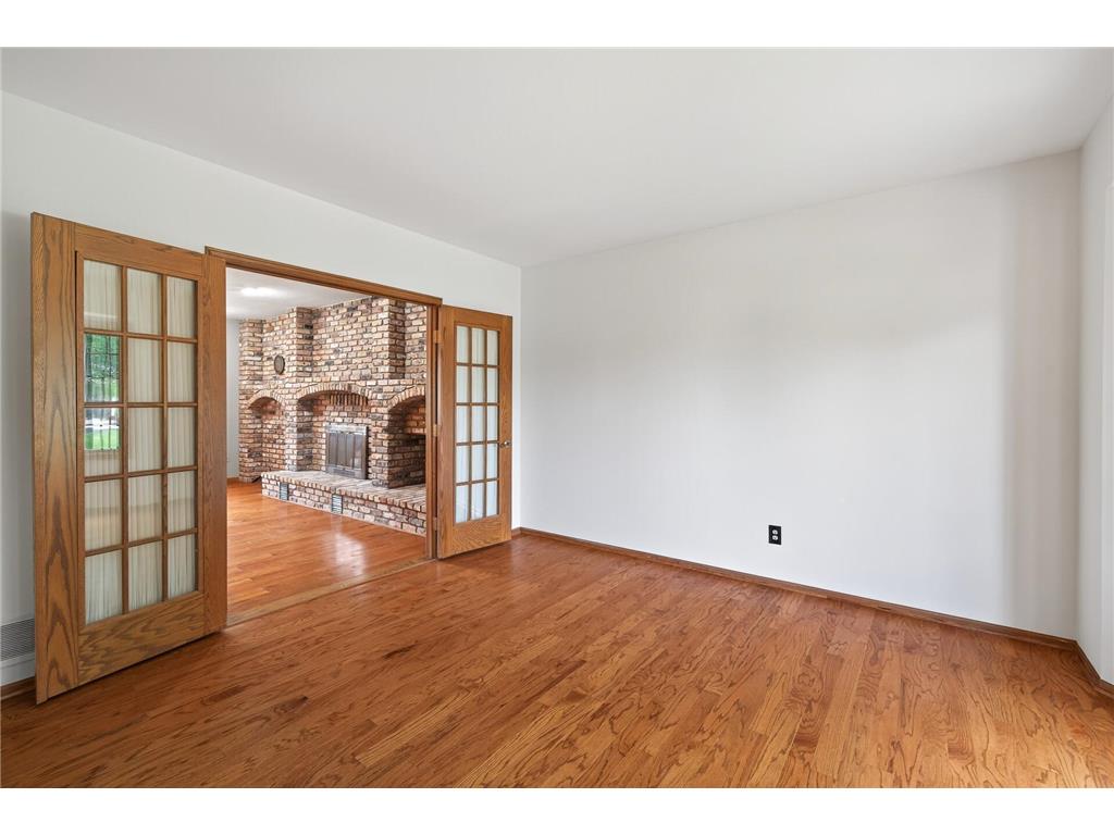 8805 Inverness Terrace Brooklyn Park MN 55443 7002777 image10