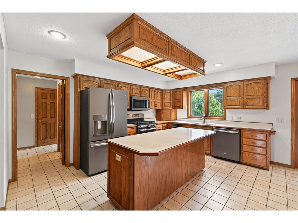 8805 Inverness Terrace Brooklyn Park MN 55443 7002777 image20