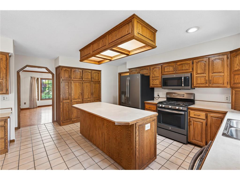 8805 Inverness Terrace Brooklyn Park MN 55443 7002777 image21