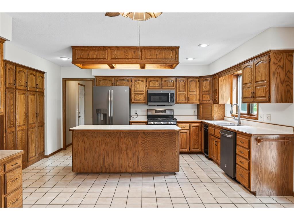 8805 Inverness Terrace Brooklyn Park MN 55443 7002777 image22