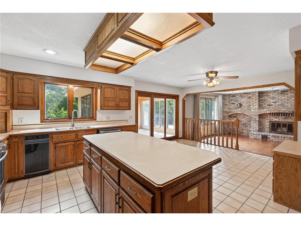 8805 Inverness Terrace Brooklyn Park MN 55443 7002777 image23