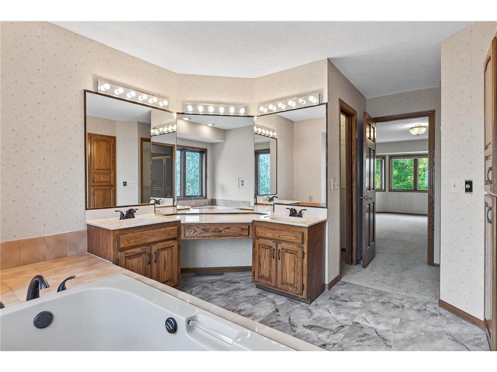 8805 Inverness Terrace Brooklyn Park MN 55443 7002777 image38