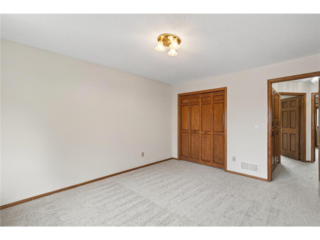 8805 Inverness Terrace Brooklyn Park MN 55443 7002777 image44