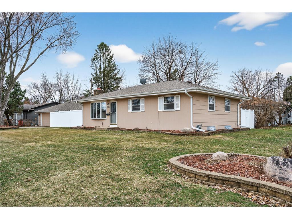 8806 18th Avenue S Bloomington MN 55425 7033199 image1
