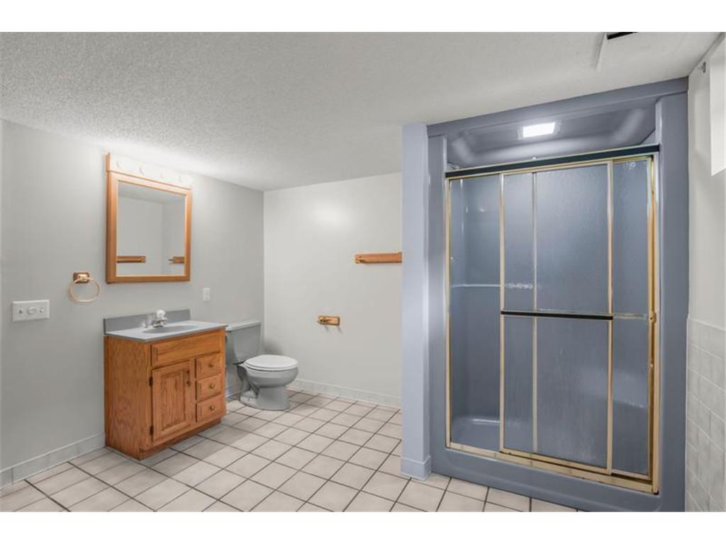 8807 Colfax Avenue S Bloomington MN 55420 7101050 image24