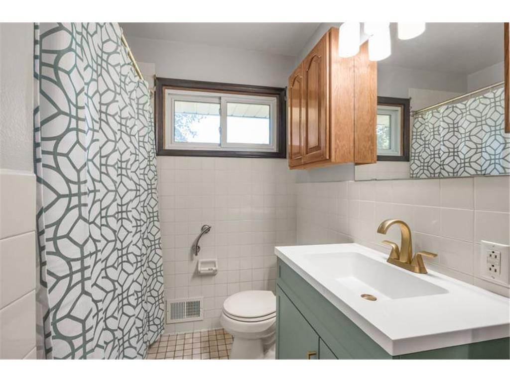 8807 Colfax Avenue S Bloomington MN 55420 7101050 image8
