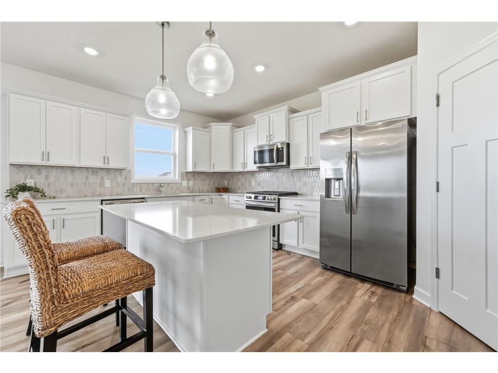 8807 Periwinkle Boulevard Woodbury MN 55129 7107454 image3