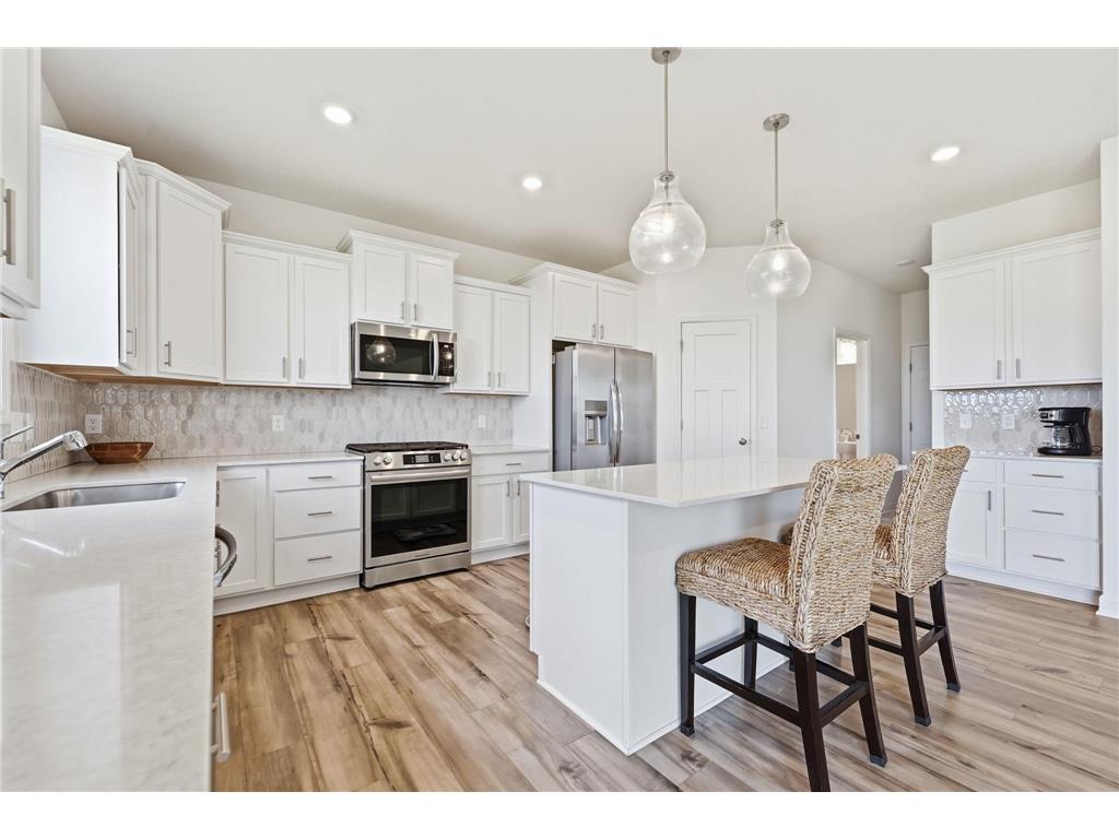 8807 Periwinkle Boulevard Woodbury MN 55129 7107454 image5