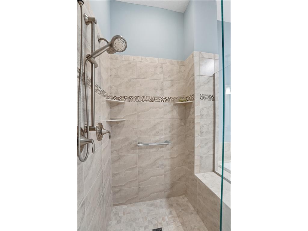 8808 Lake Riley Drive Chanhassen MN 55317 - Riley 7054809 image30