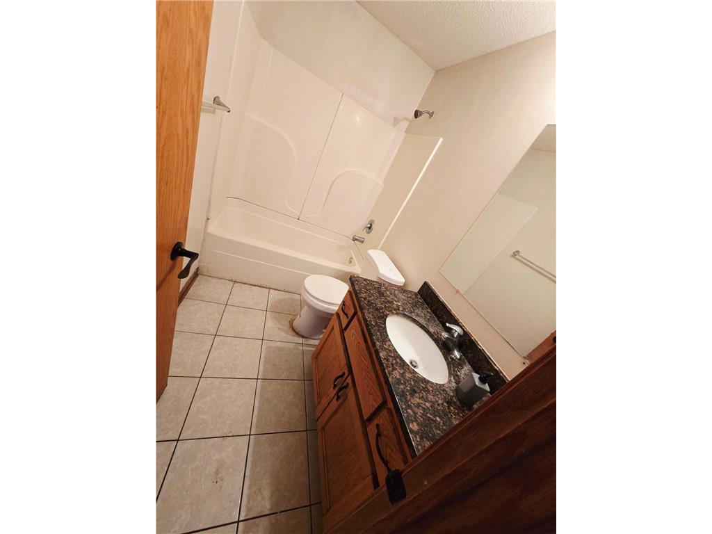 881 70th Avenue N Brooklyn Center MN 55430 6800992 image8