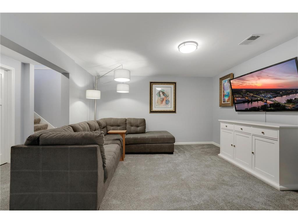 881 Kimberly Lane Chanhassen MN 55317 7080664 image28