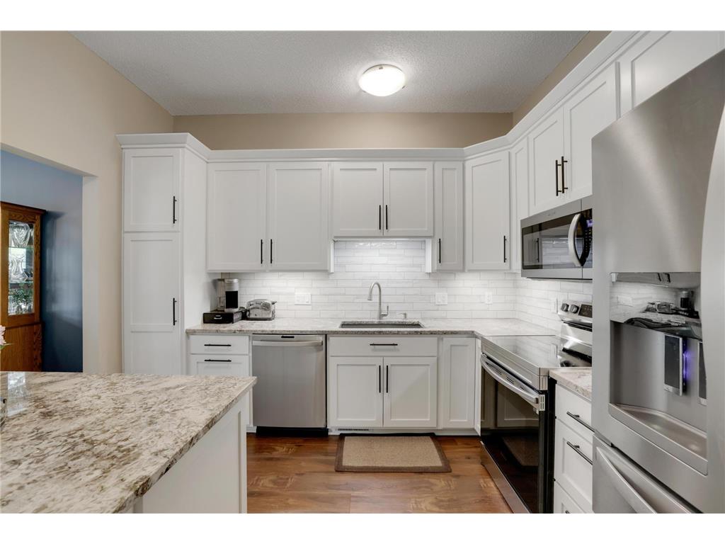 881 Kimberly Lane Chanhassen MN 55317 7080664 image3