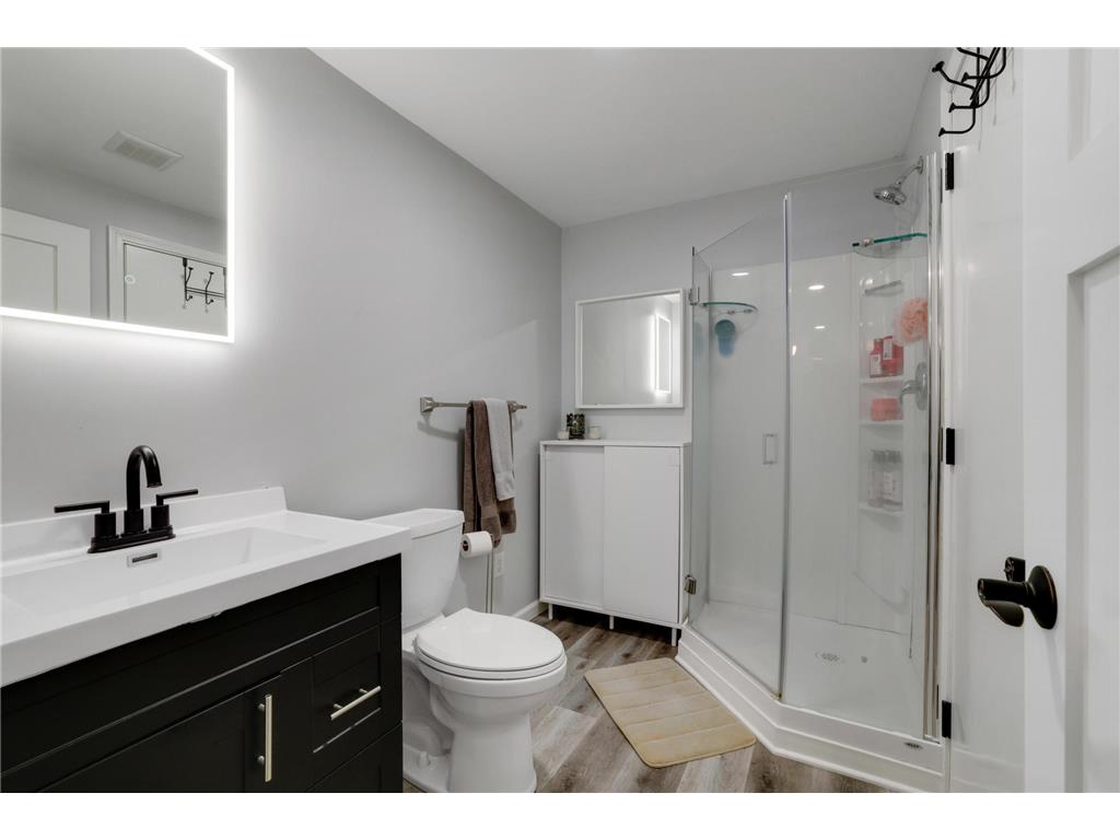 881 Kimberly Lane Chanhassen MN 55317 7080664 image33