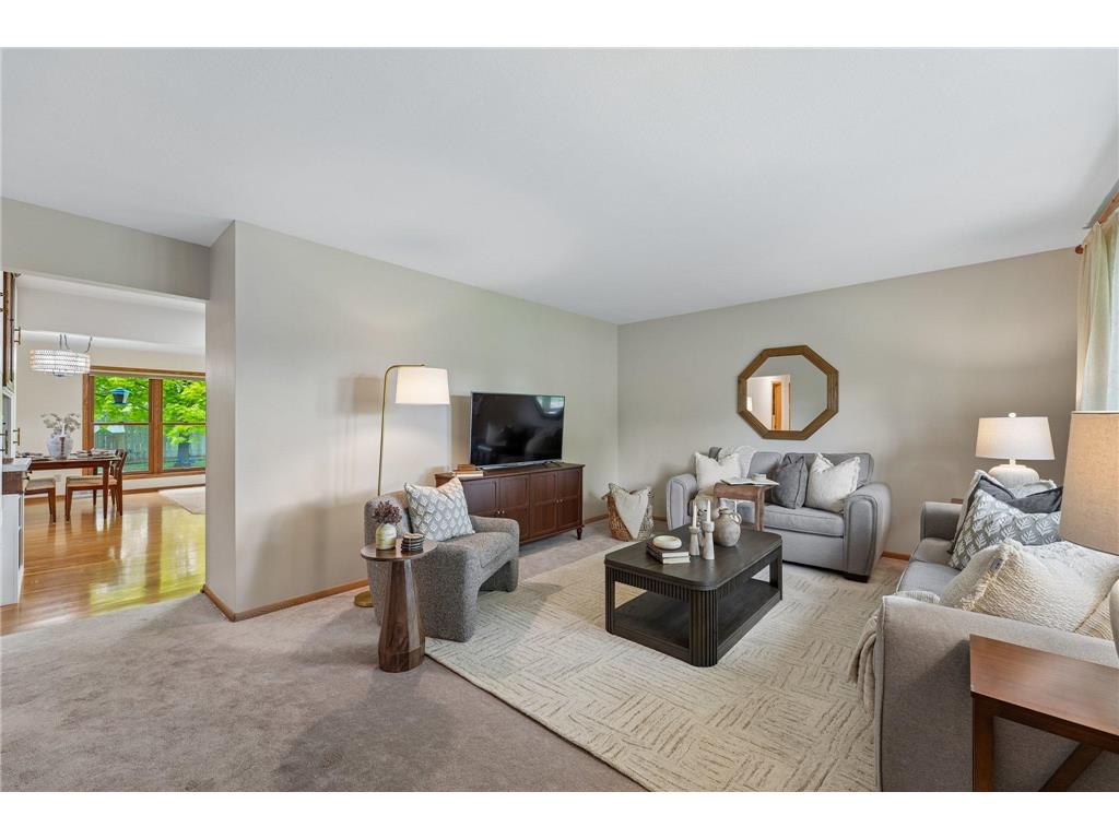 881 Pandora Drive NE Fridley MN 55432 7076200 image1