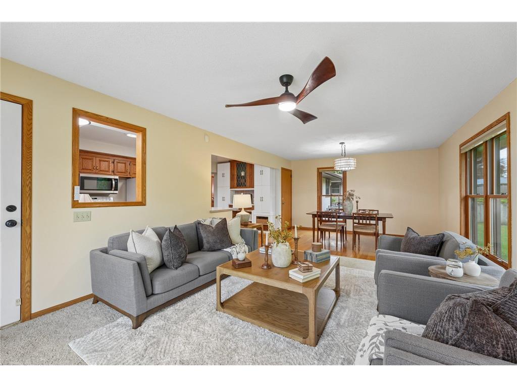881 Pandora Drive NE Fridley MN 55432 7076200 image10