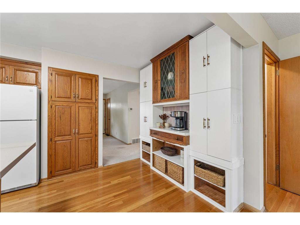 881 Pandora Drive NE Fridley MN 55432 7076200 image11