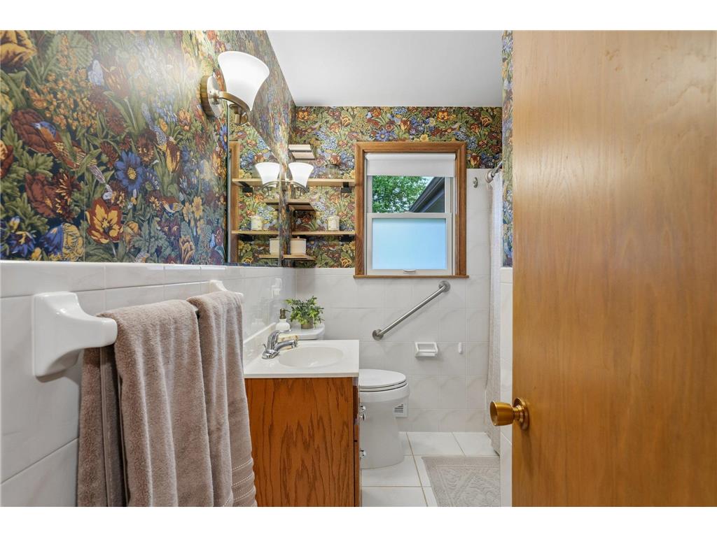 881 Pandora Drive NE Fridley MN 55432 7076200 image18