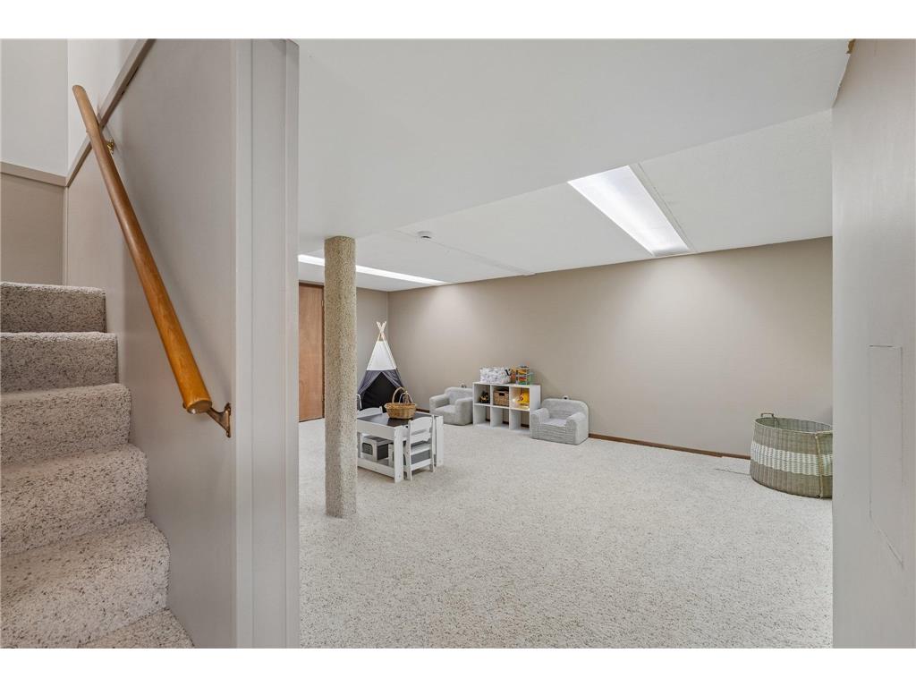 881 Pandora Drive NE Fridley MN 55432 7076200 image28