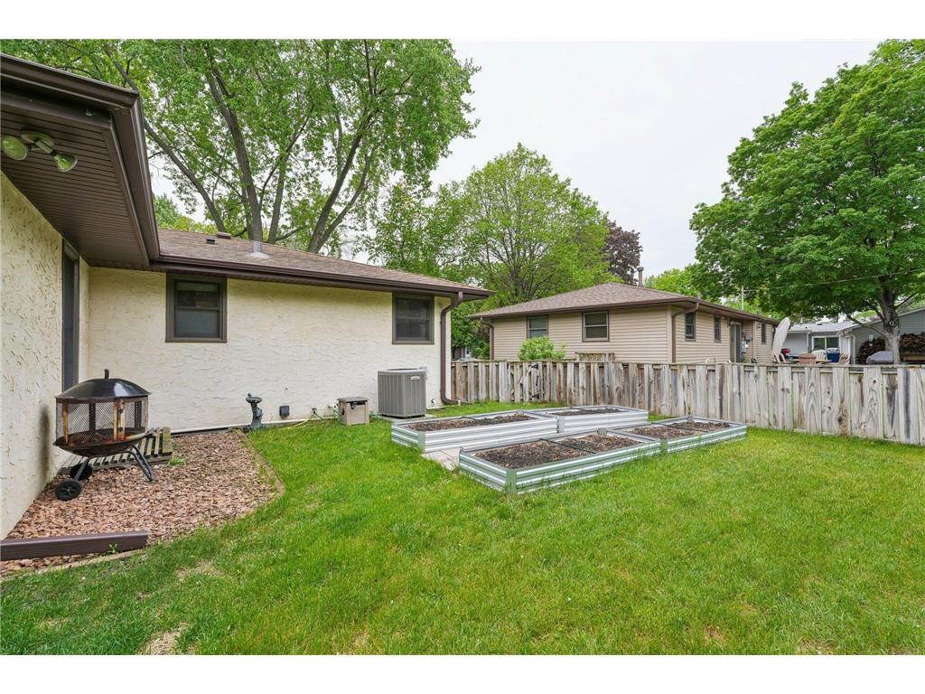 881 Pandora Drive NE Fridley MN 55432 7076200 image37