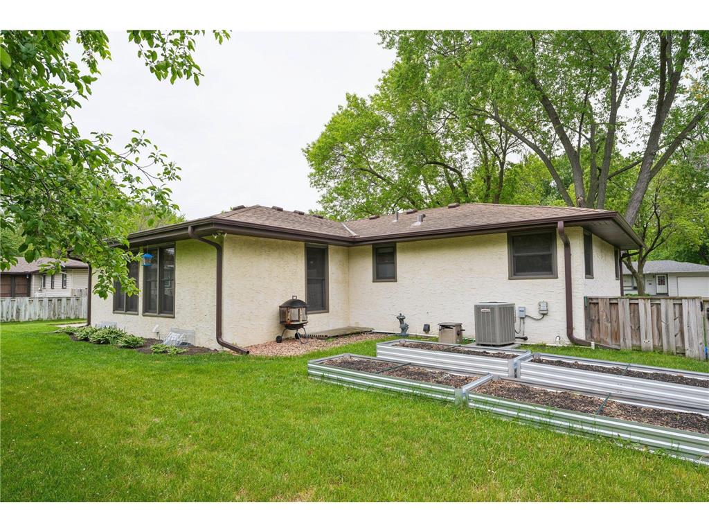 881 Pandora Drive NE Fridley MN 55432 7076200 image38